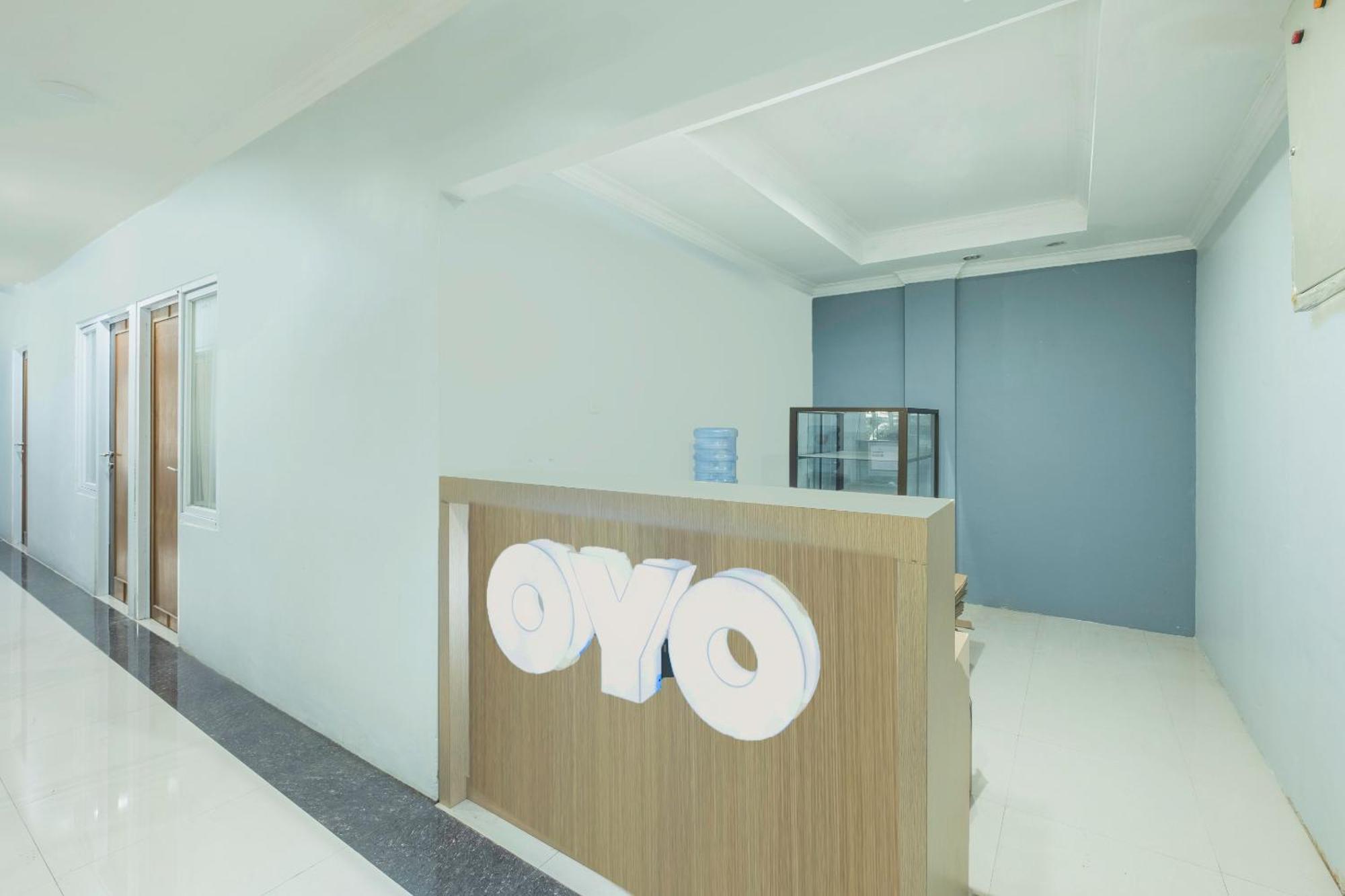 Oyo Living 2195 Al Jazeerah Residence Syariah 万隆 外观 照片